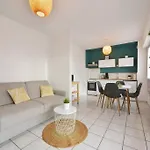 & Le - Proche , Terrasse Et Parking *