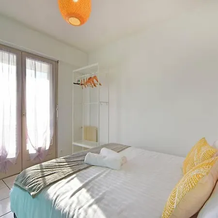 Cabana&le - Proche , Terrasse Et Parking Appartement Annecy